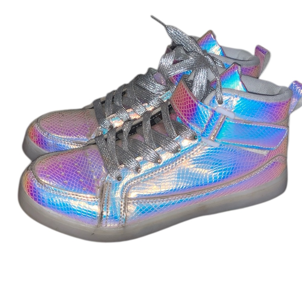 Girls Iridescent High-Top Sneakers Silver/Pink/Blue Light Up